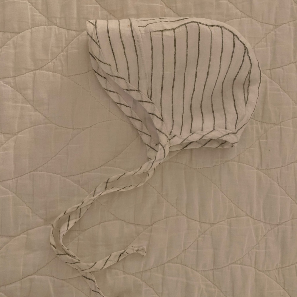 Briar Baby Bonnet